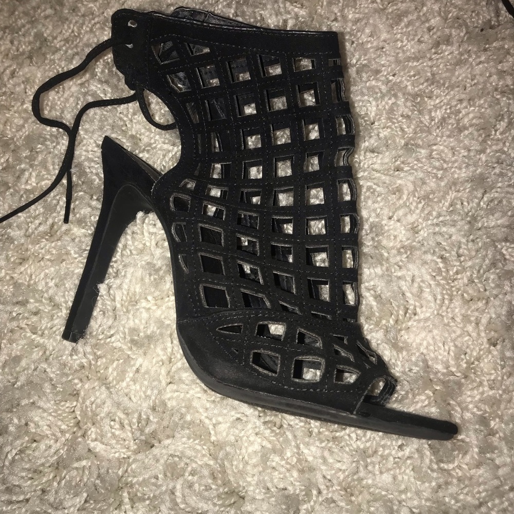 Open toe caged heel